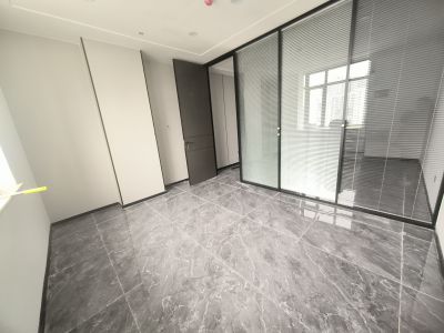 中铁财智中心(17租)