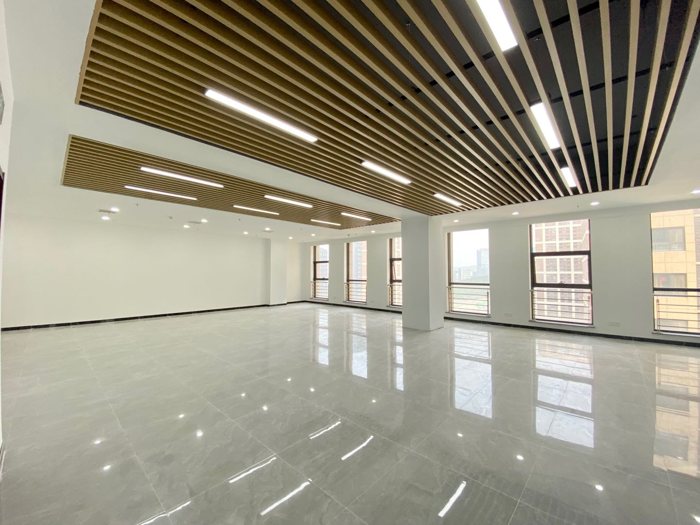 华创观礼中心(17租)