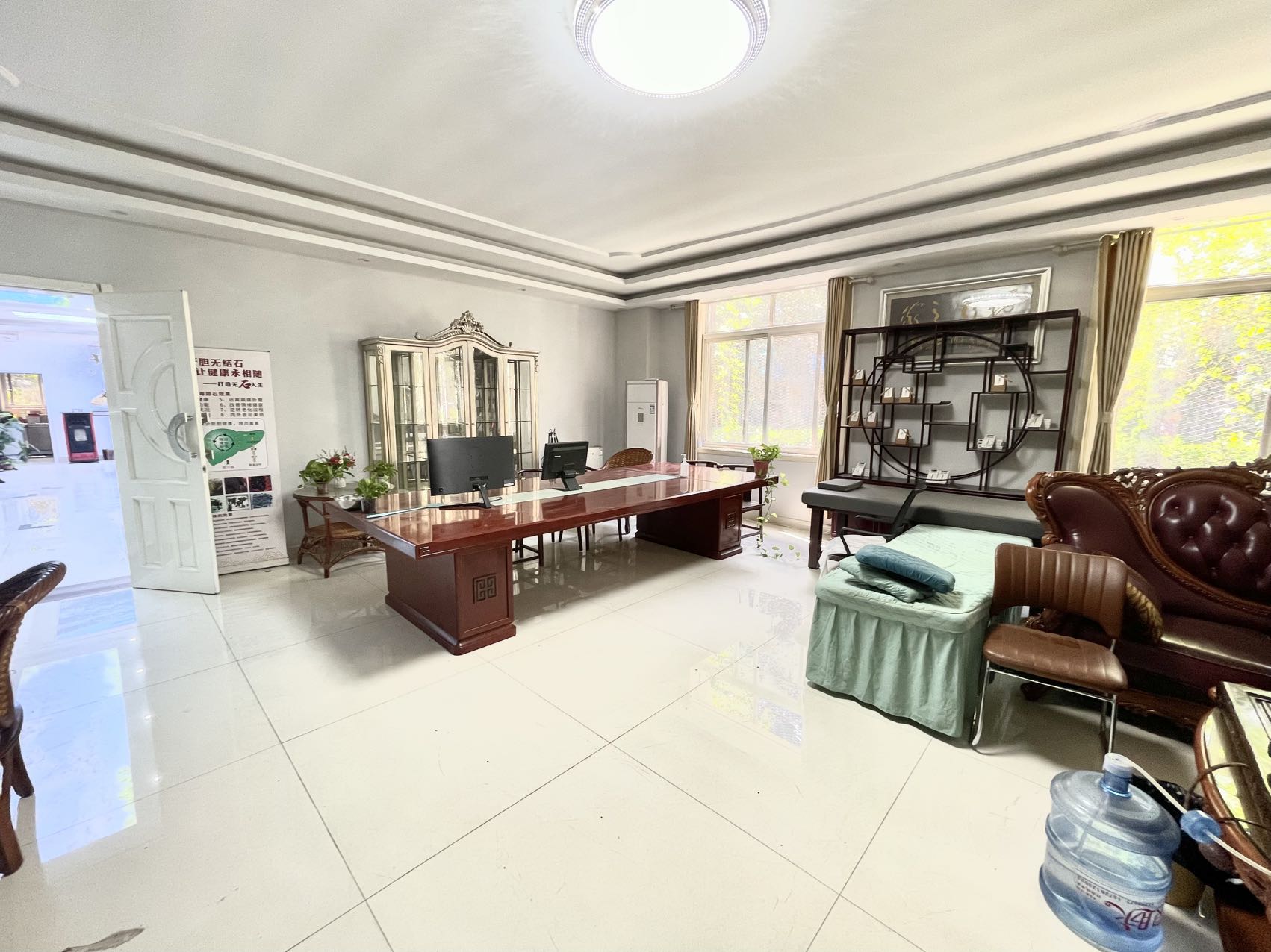 大学科技园(17租)朝北向 精装办公 平层 位于会展中心