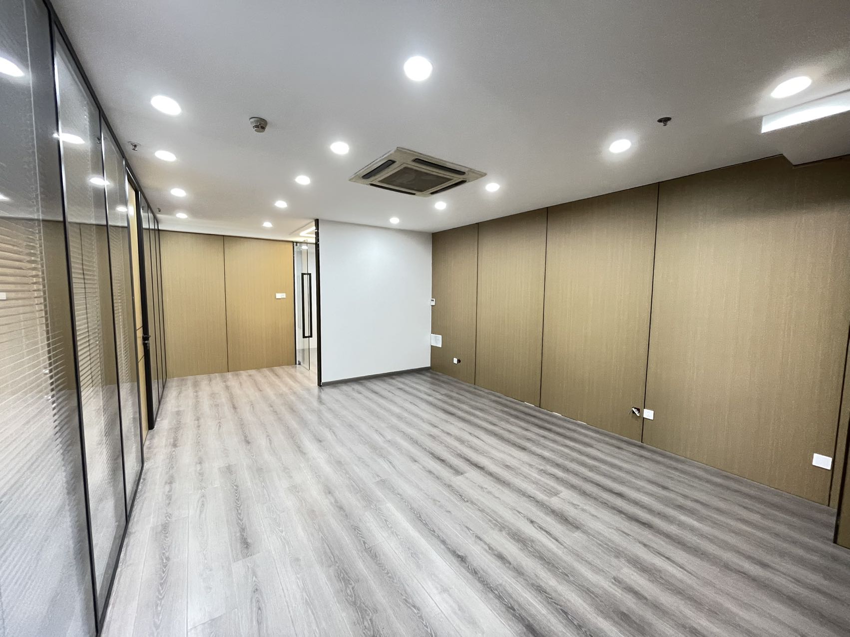 海信龙奥9号(17租)