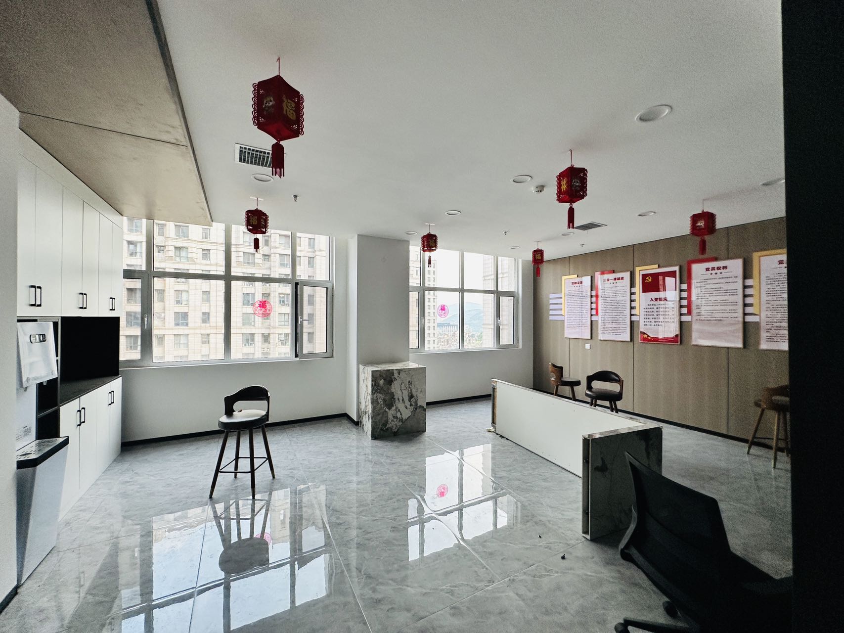 万平商务大厦（17租)