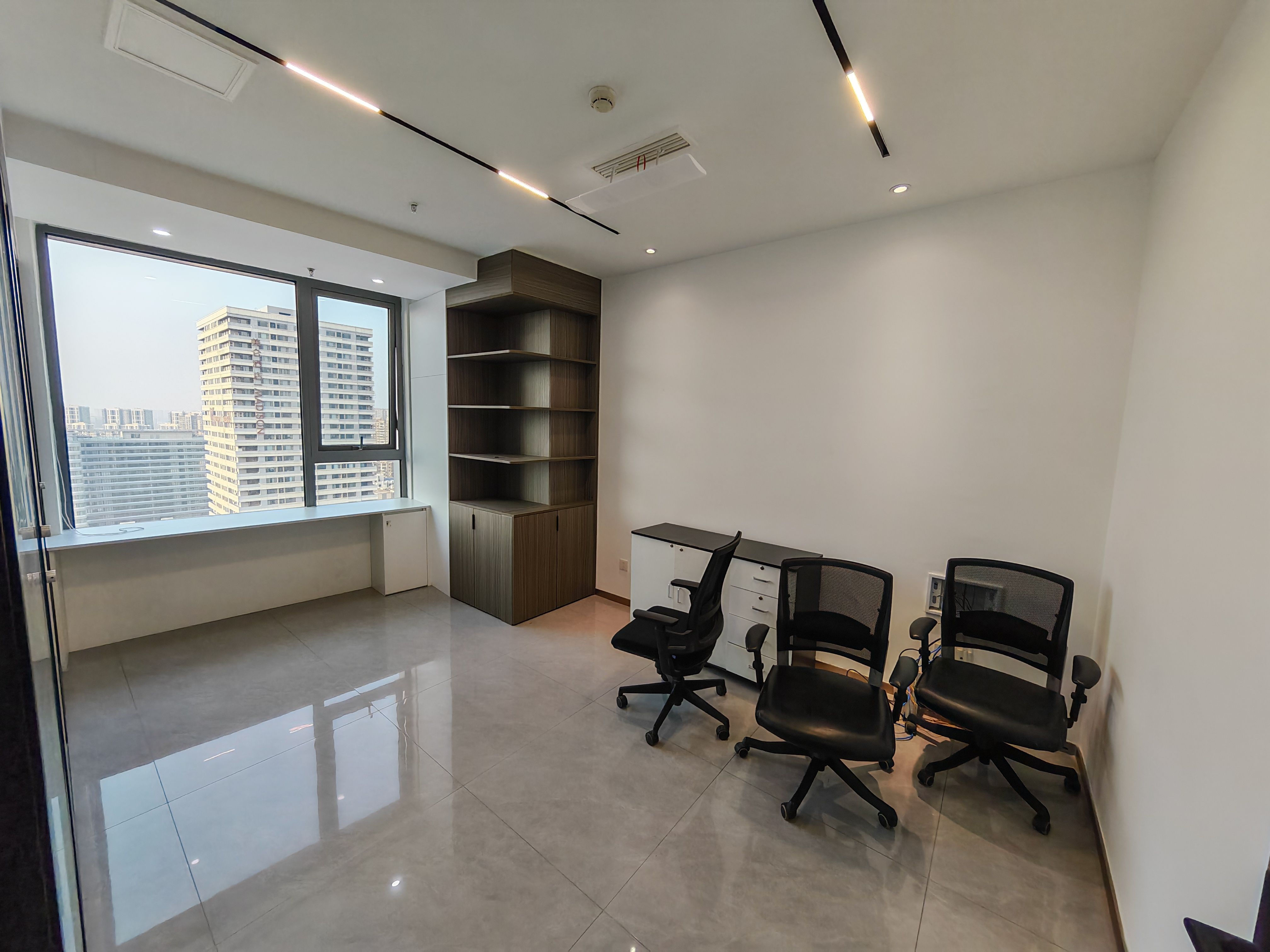 高新中垠广场（17租）