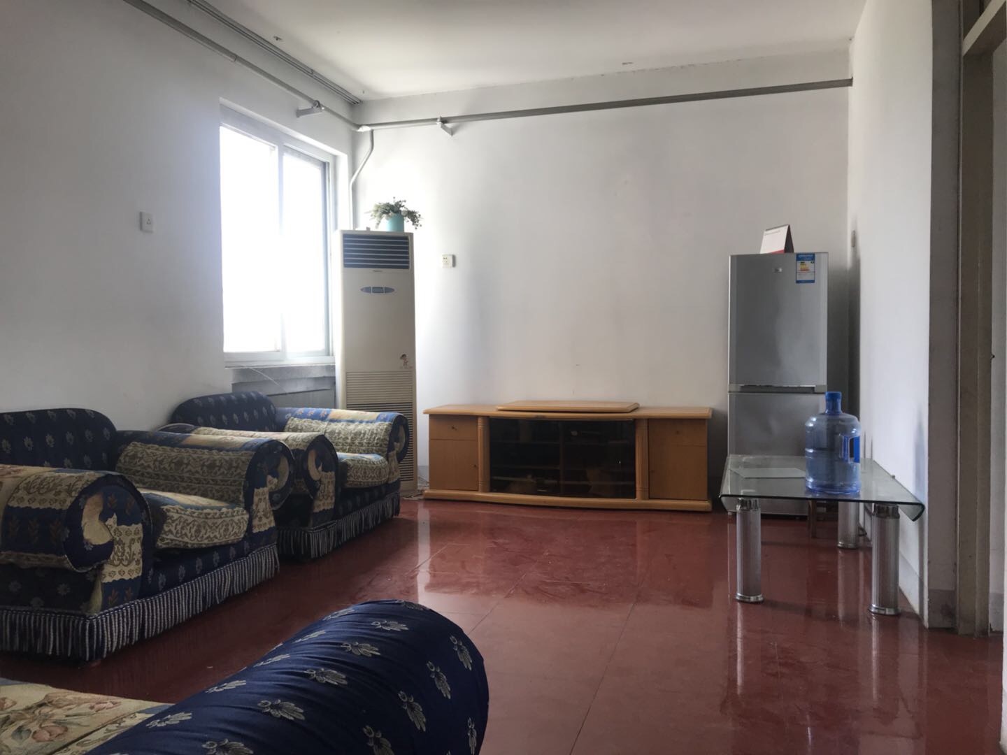  欧式田园风,豪华装修,地铁盘学区房！