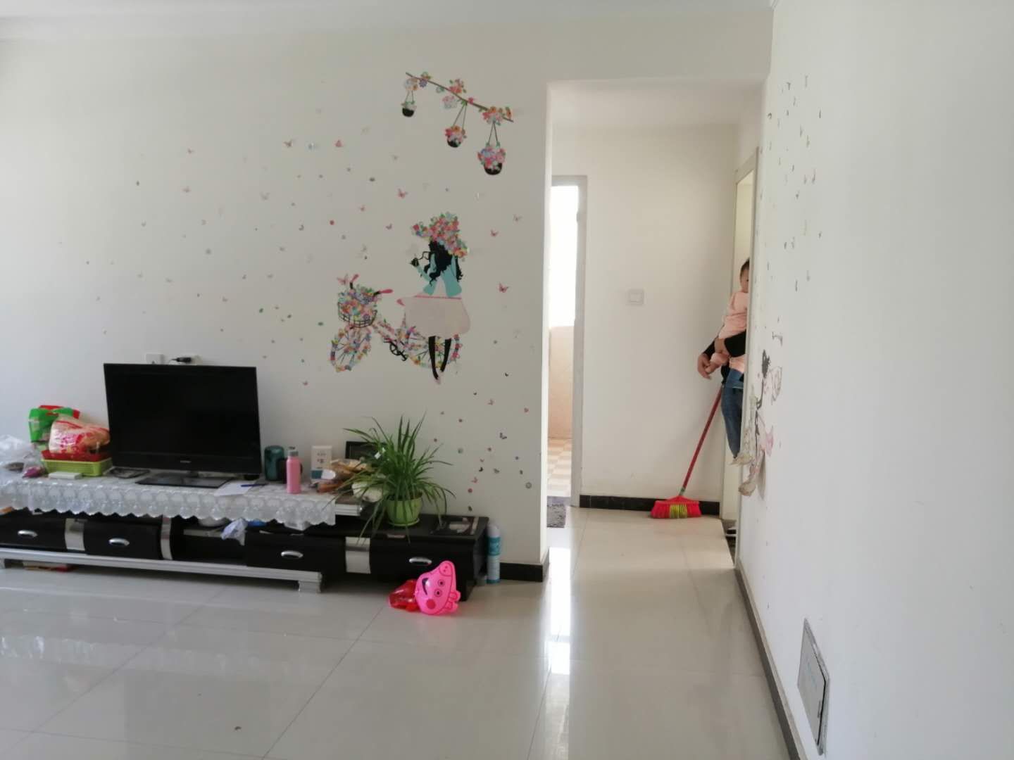 全明户型,黄金楼层,阳光好,地铁口,交通便利,设施齐全