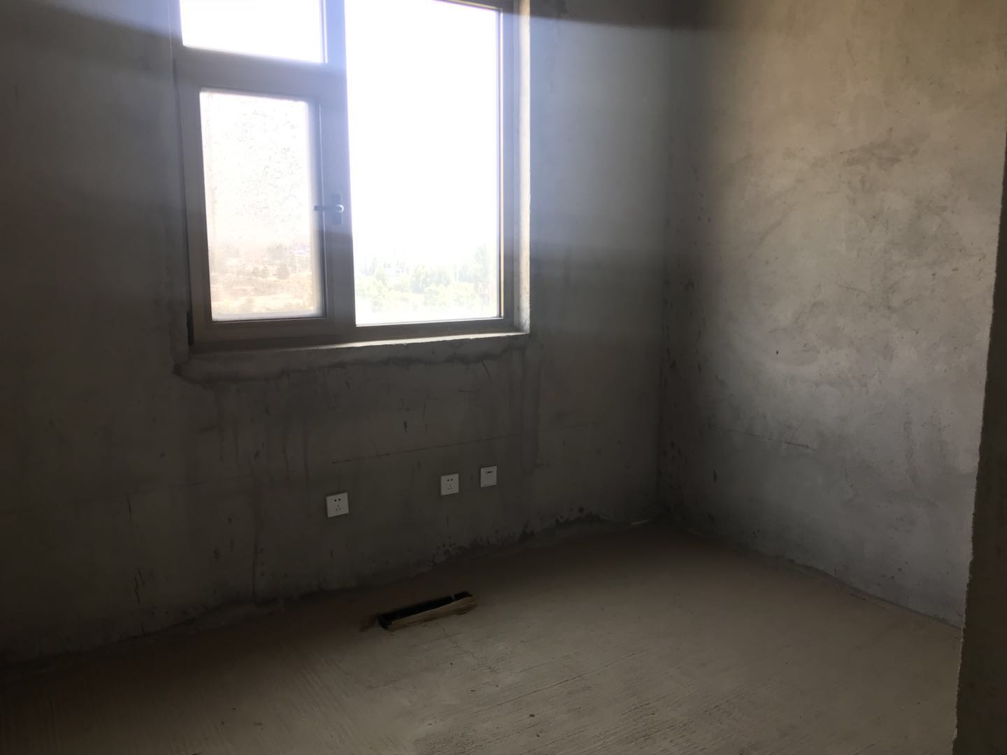 热推房源、香榭里、3室2厅、极 致奢 华、仅 此一 套!!!