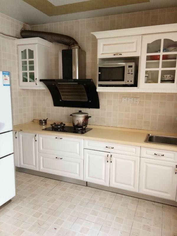 今日聚焦、5室2厅、南北通透、热点商圈、该出手时就出手！