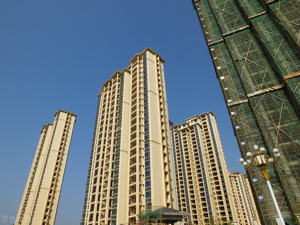 第一次买房，选择“新房”还是“二手房”？房产专家“给出建议”