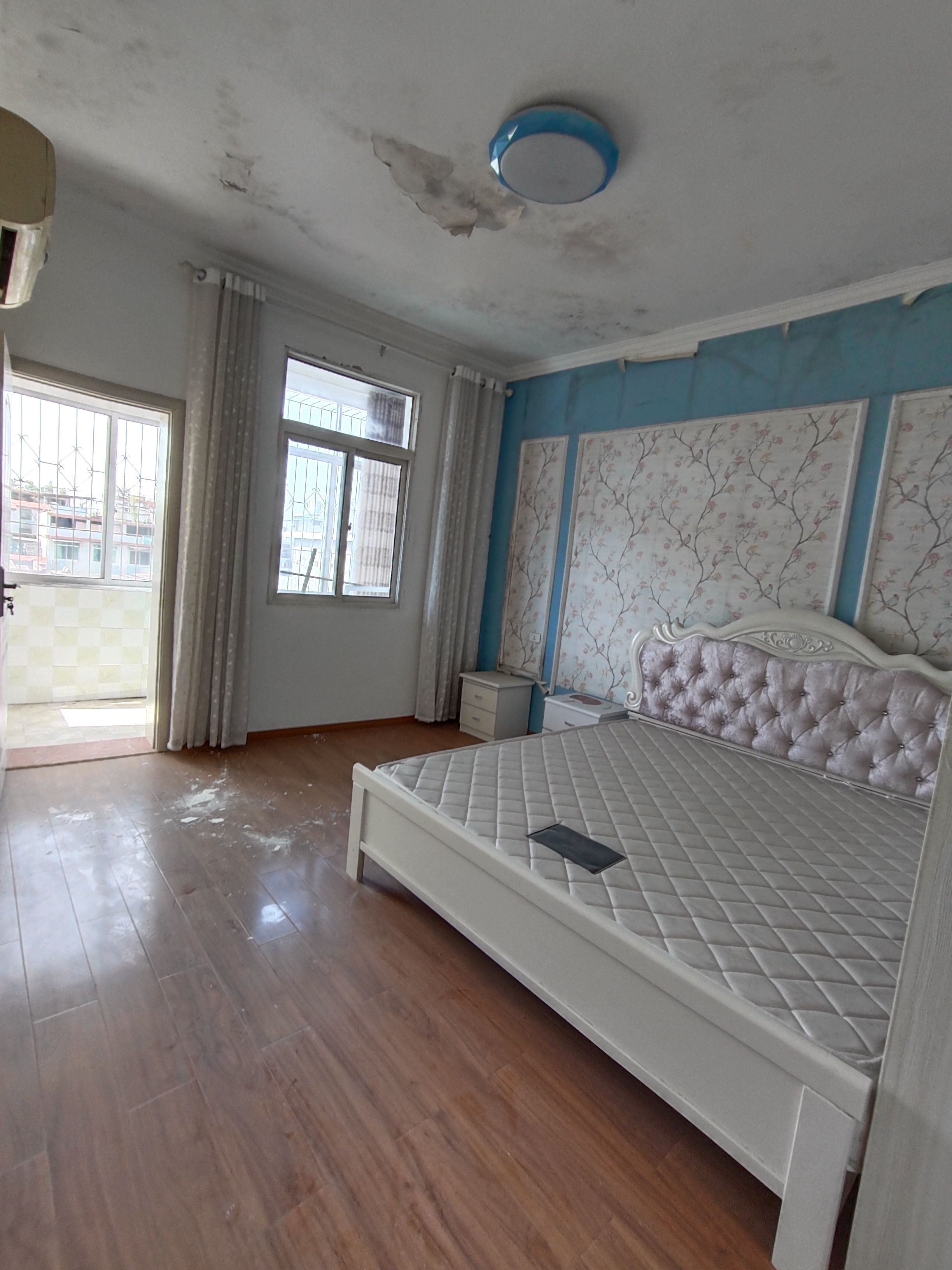 南北通透，学区房，黄金地段，高楼林立