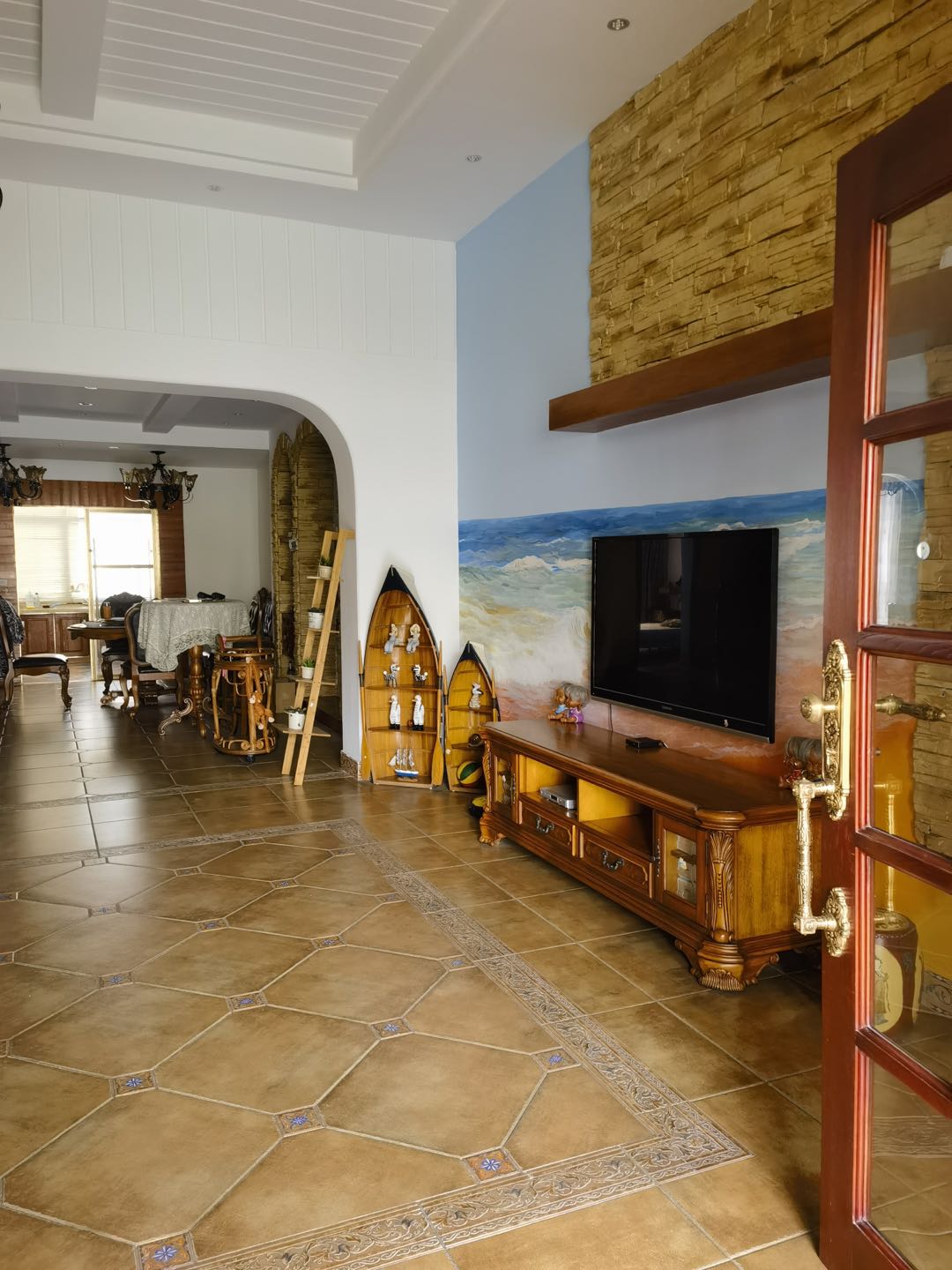 南北通透,次新小区,黄金地段,楼层好,采光很棒,性价比高