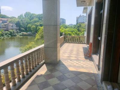 凤凰山庄