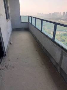 南北通透，学区房，黄金地段，高楼林立