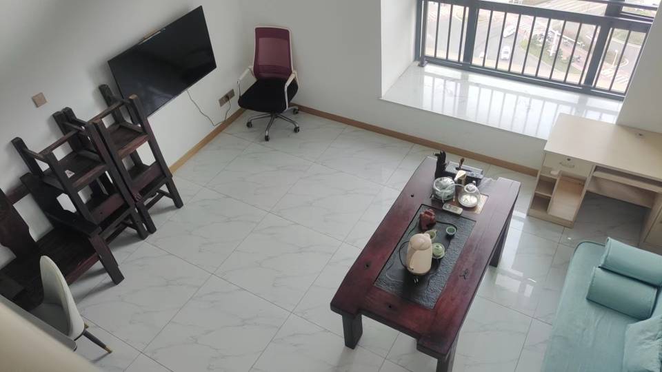 南北通透，学区房，黄金地段，高楼林立