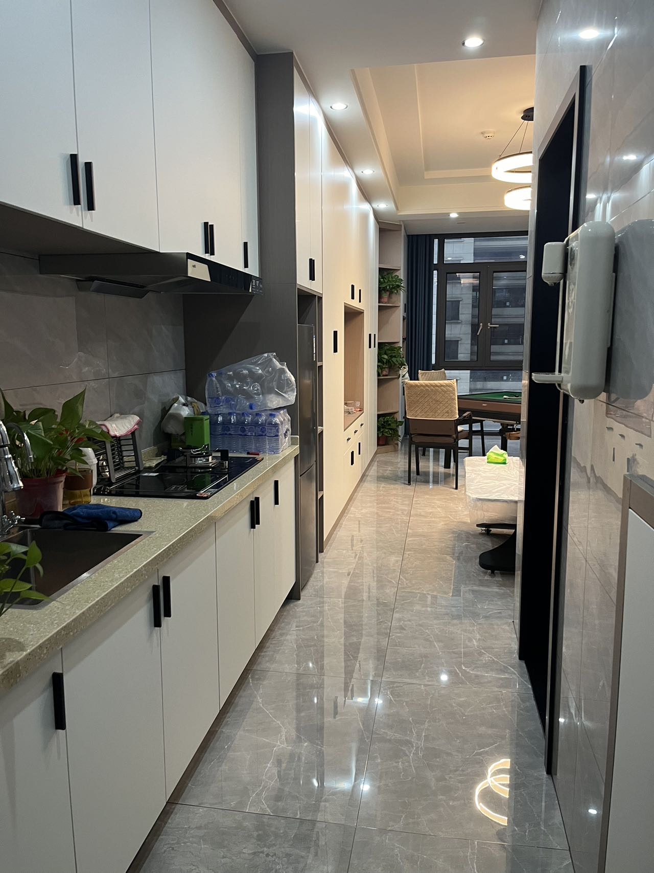 南北通透，学区房，黄金地段，高楼林立