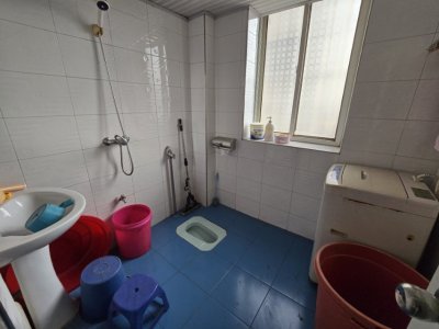 北桥外凤凰街居委会