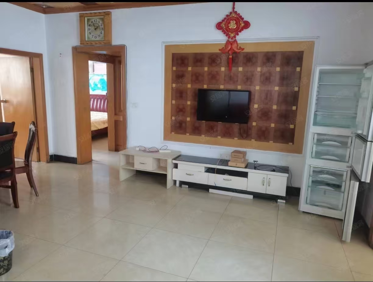 北桥商品房 4 3室2厅1卫  精装 