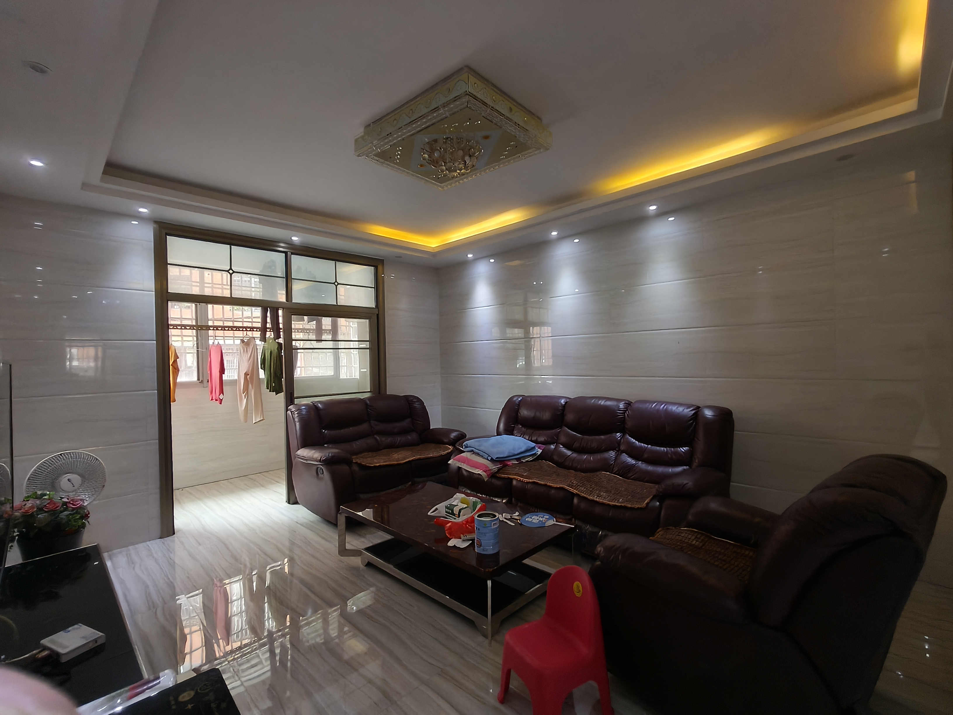 秀丽小区 2室2厅1卫 19.8万 