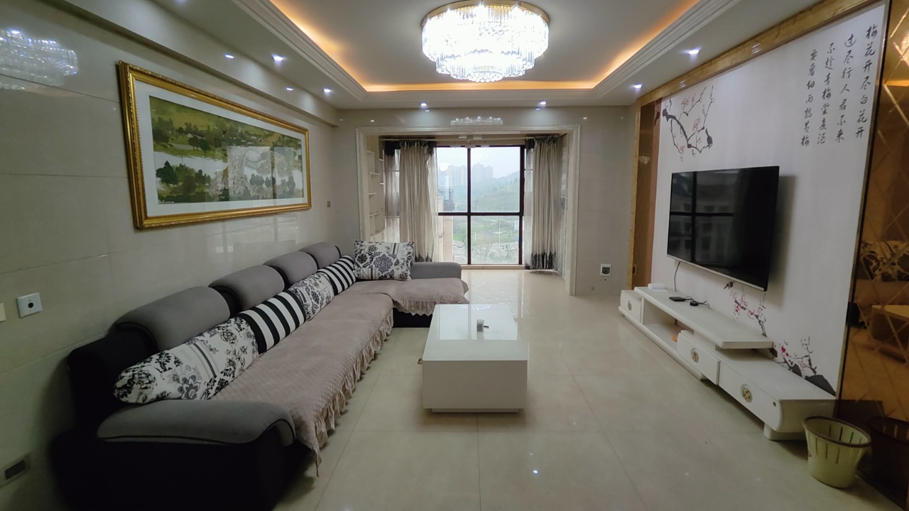 公园壹号 3室2厅2卫 65万 