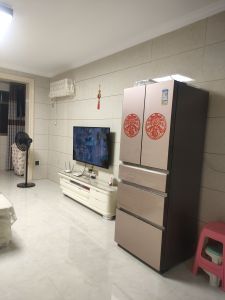 南北通透，学区房，黄金地段，高楼林立