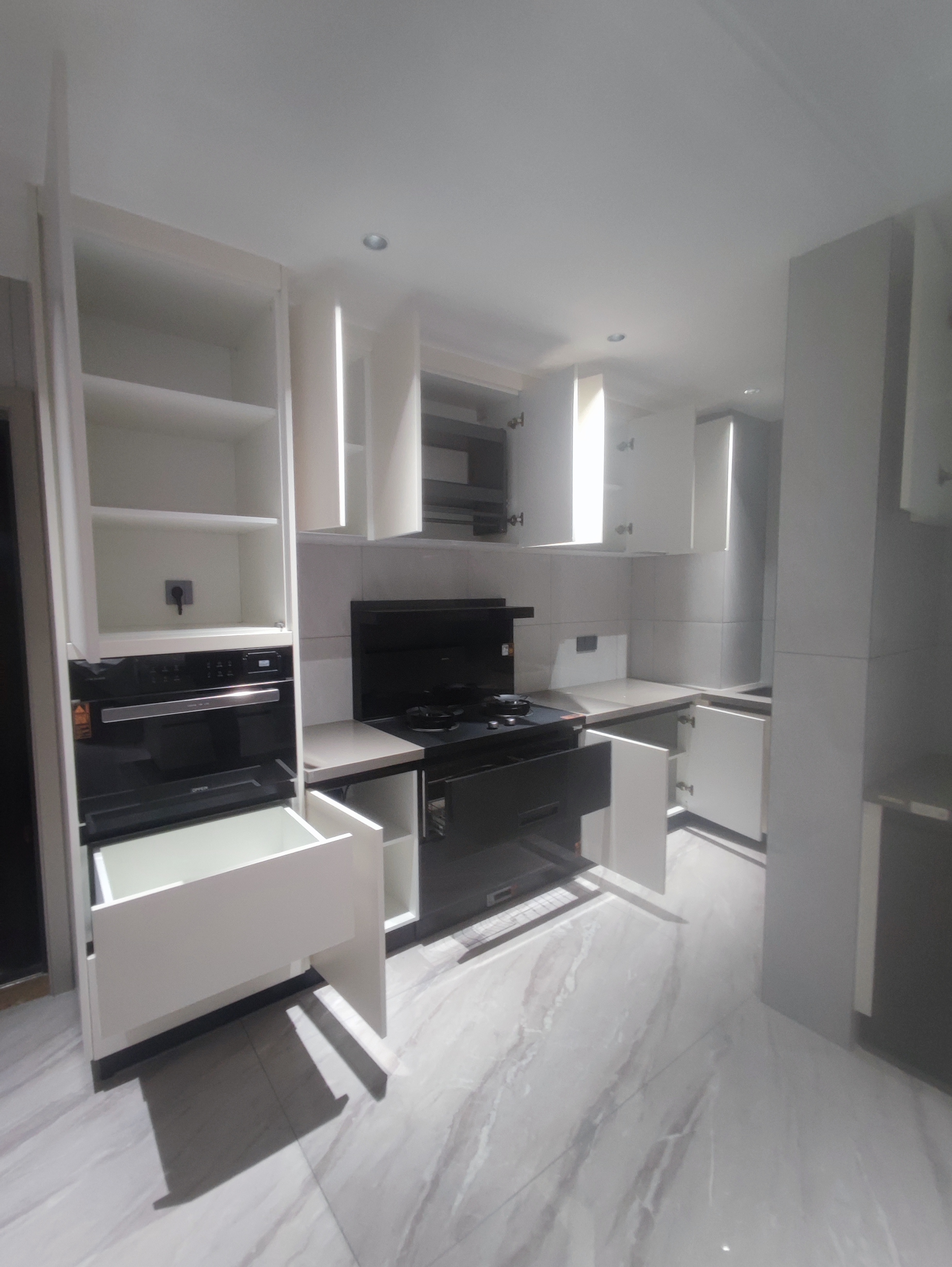 润荣·御龙湾 3室2厅2卫 98万 