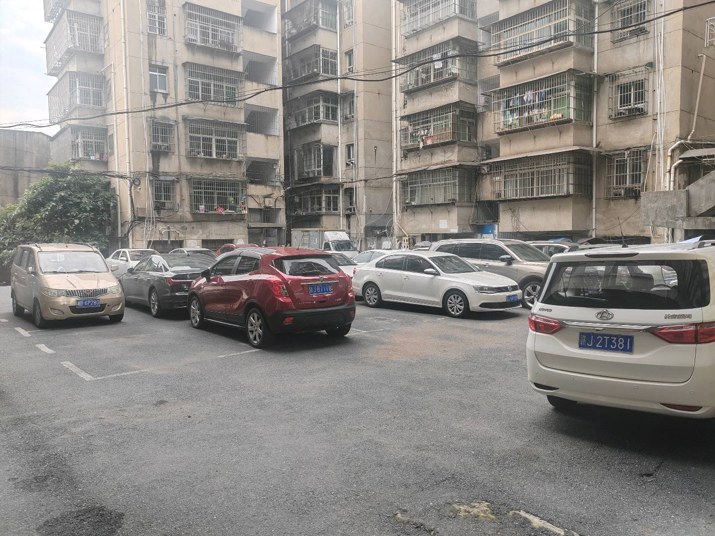 南北通透,次新小区,黄金地段,楼层好,采光很棒,性价比高