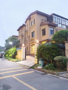 碧桂园 2 5室1厅1卫  精装 