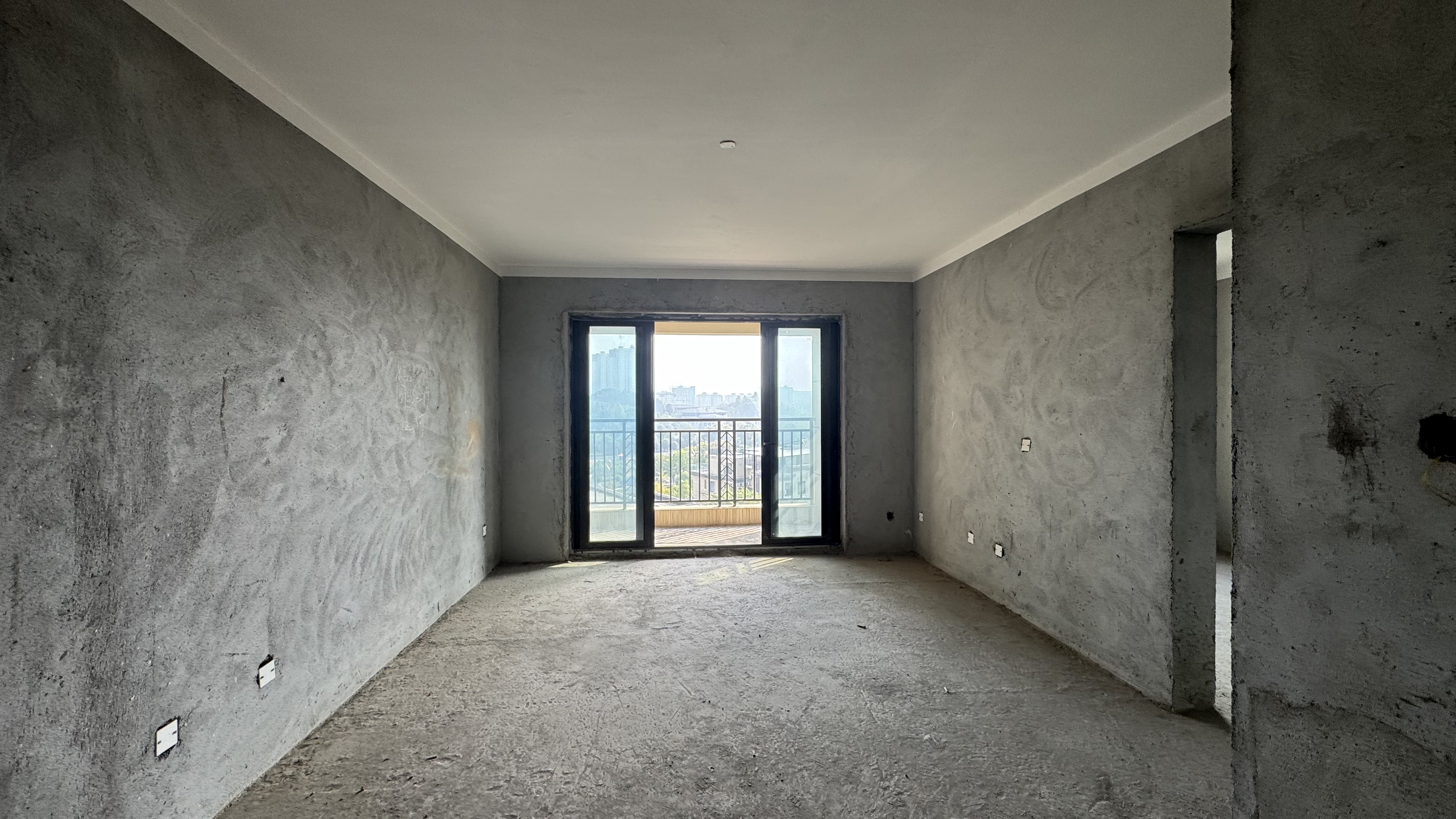 首府壹号 5 4室2厅2卫  毛坯 