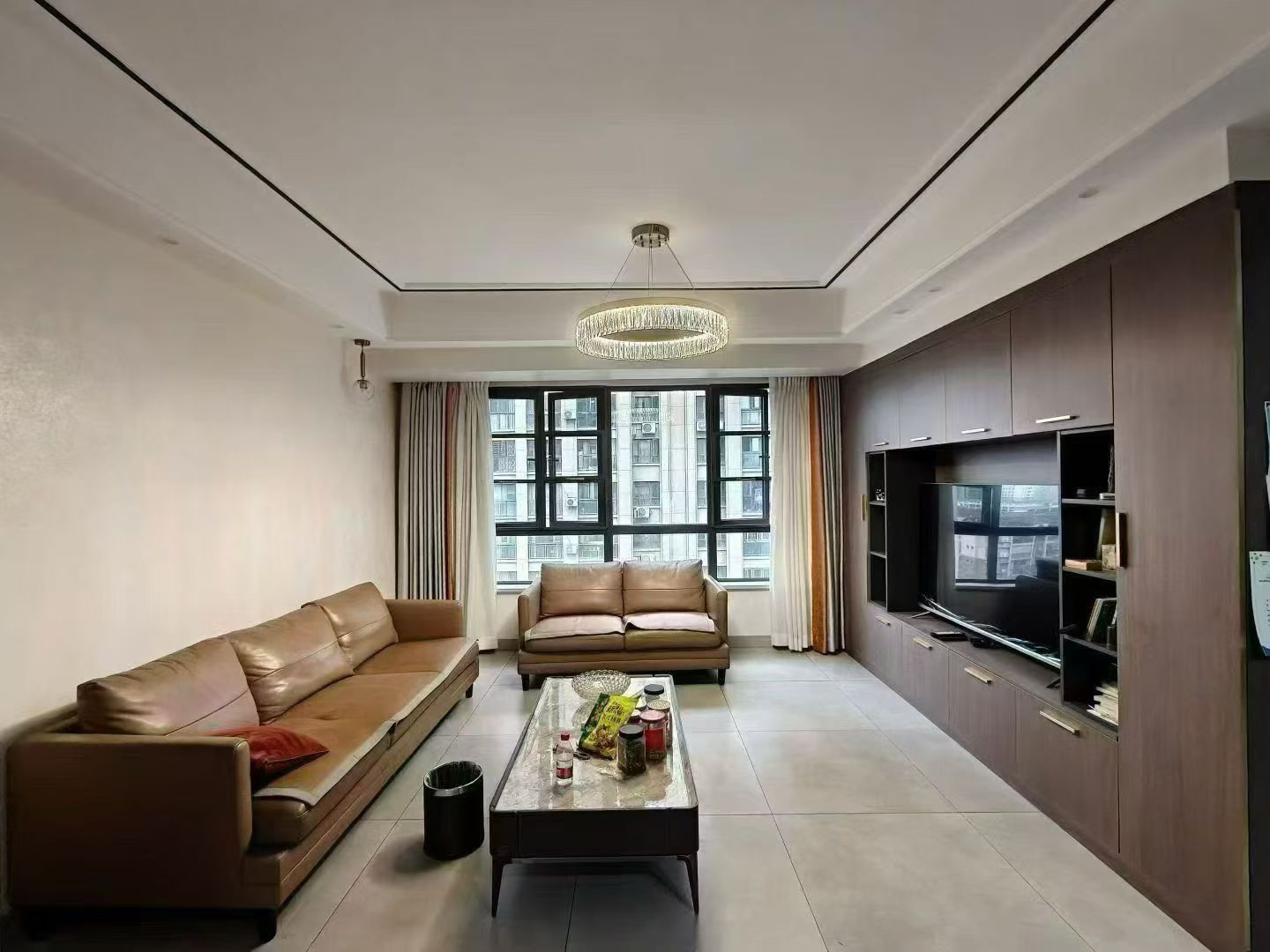 凯旋·香格里 8 3室2厅1卫  精装 