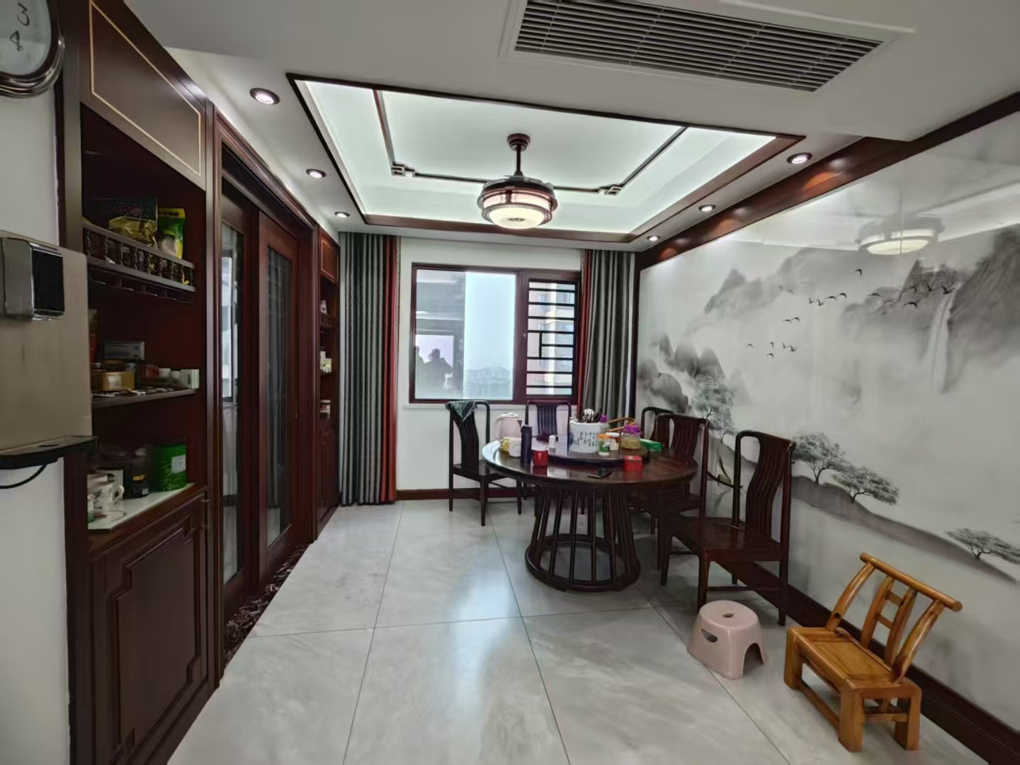 田湖湾小区 13 4房2厅2卫  豪装 视频房