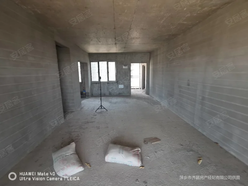 天润海棠湾 4室2厅2卫 69.8万 