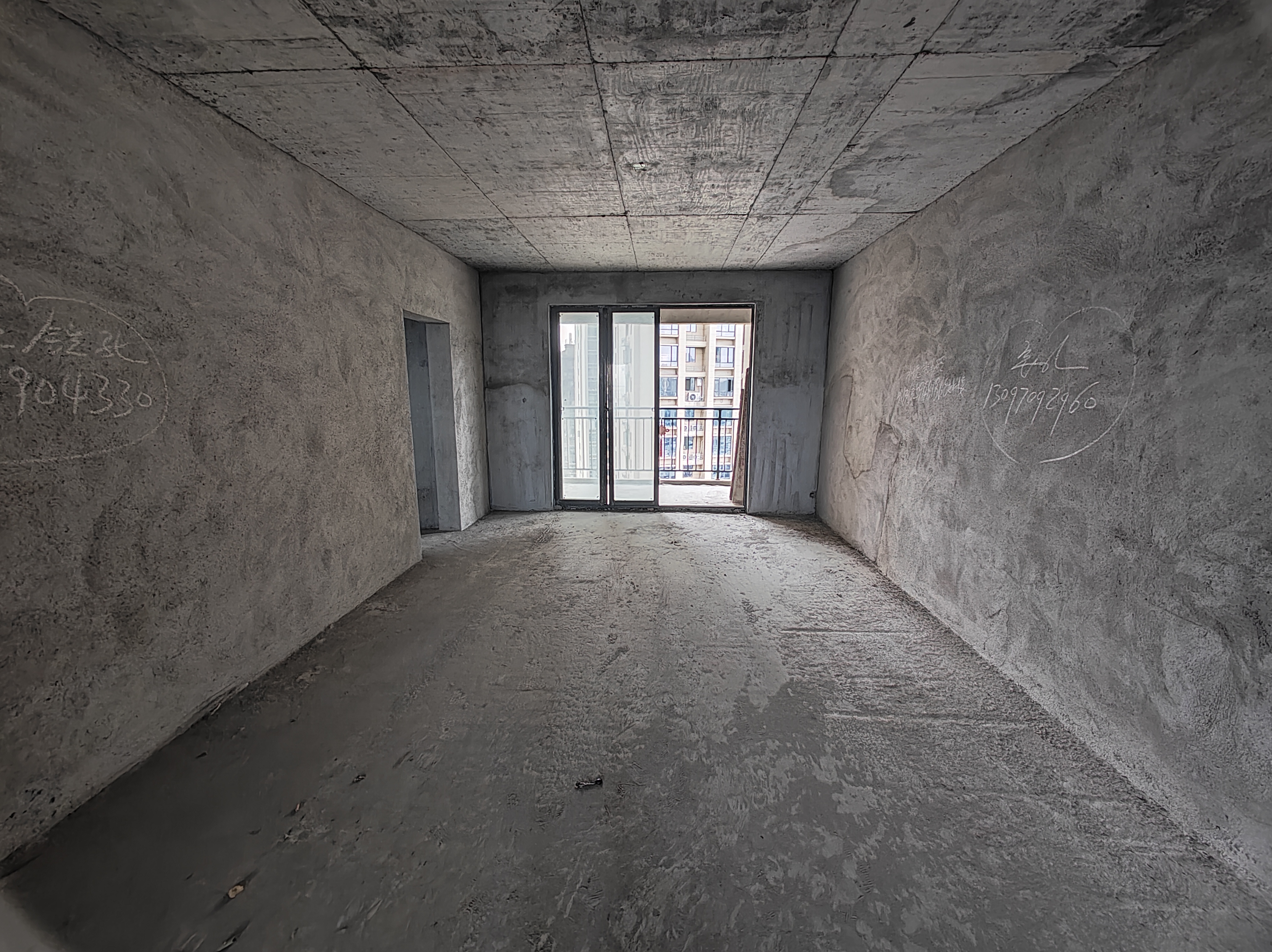 城市森林 4室2厅2卫 58.8万 