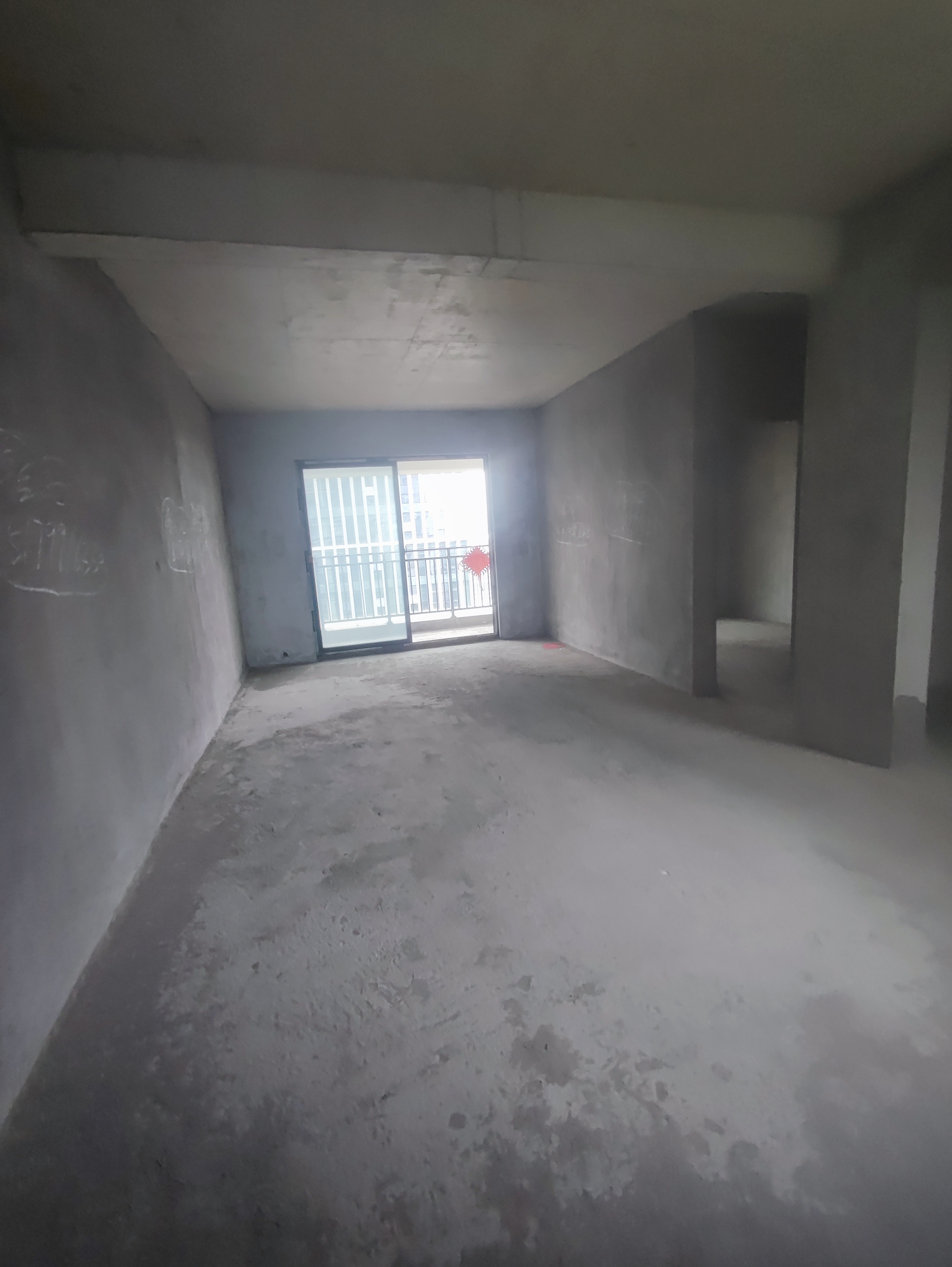 公元玖里 4室2厅2卫 92万元 