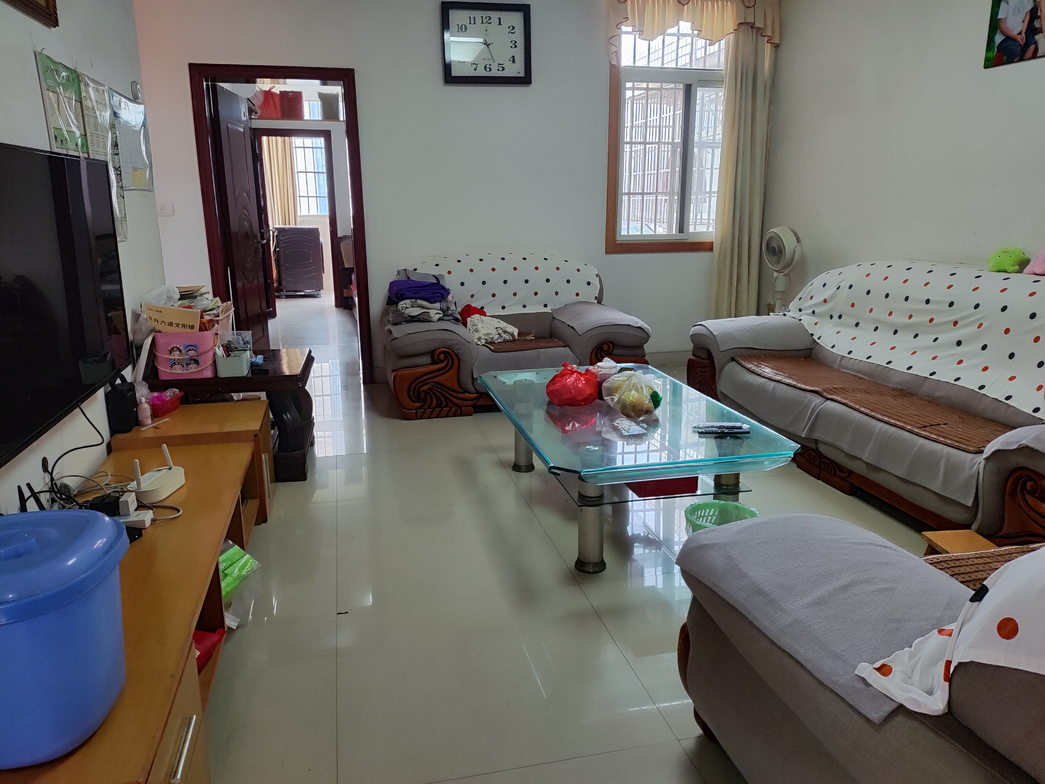 香樟园 3室2厅1卫 23.8万 