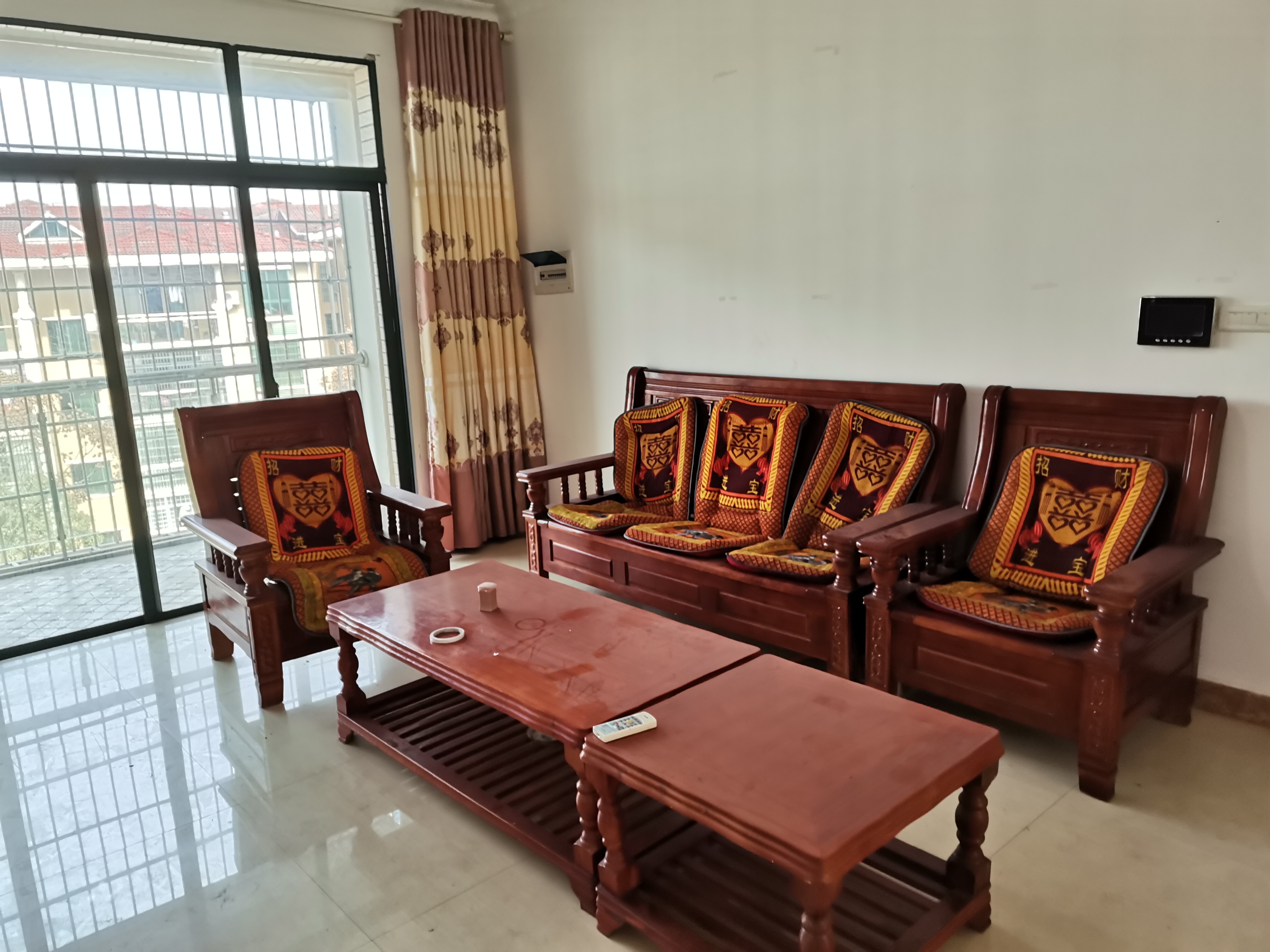 视野开阔，采光好，绿化面积大，性价比高