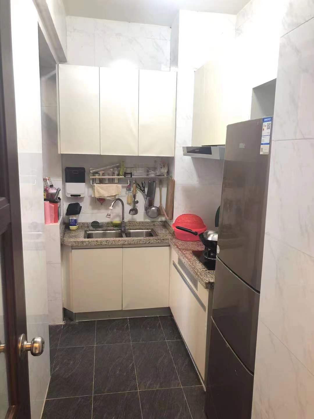 南北通透,次新小区,黄金地段,楼层好,采光很棒,性价比高