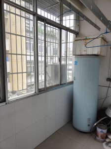 步行街后门