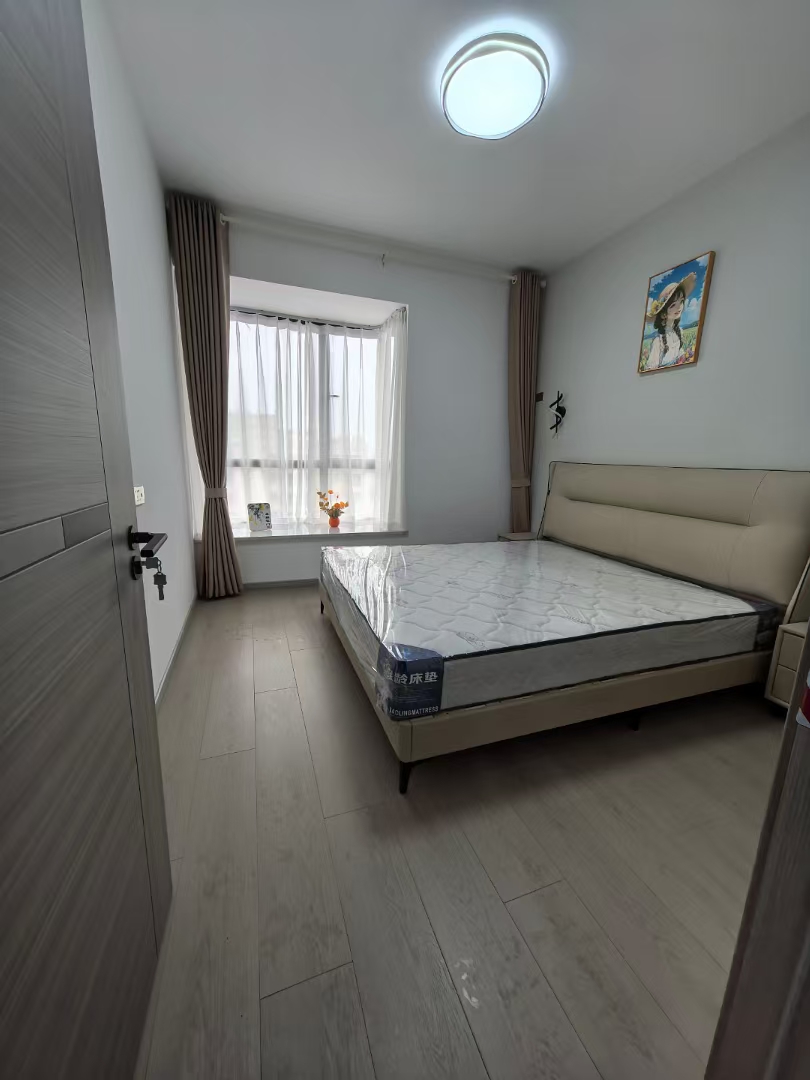 金御天下 3房2厅1卫 1万 