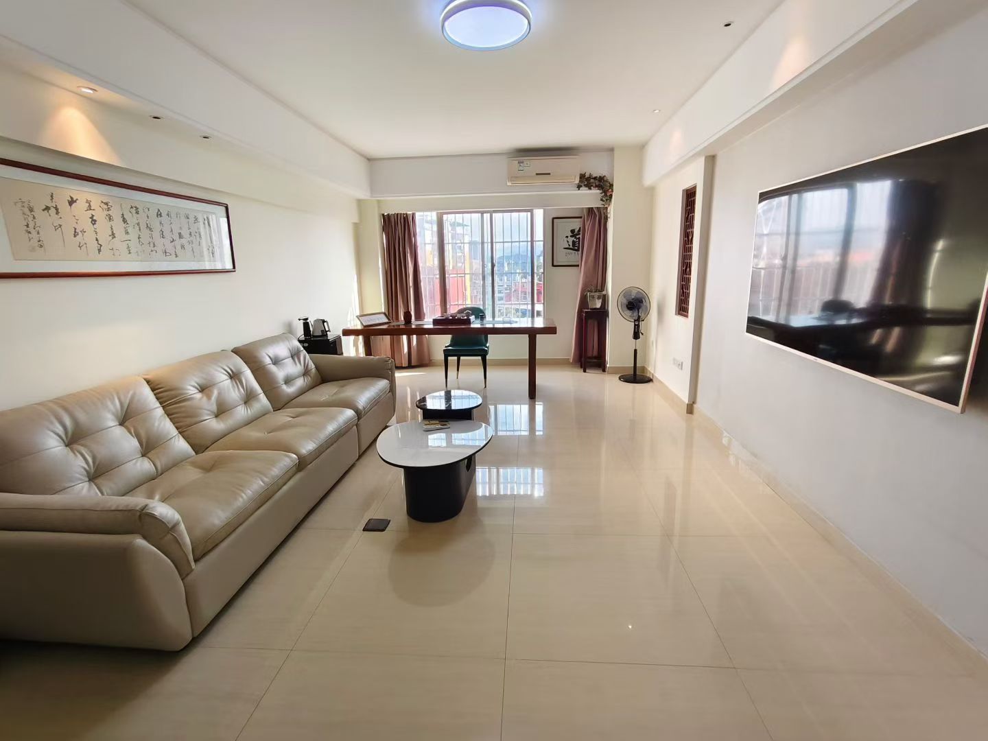 汇蓝国际 8 2室2厅1卫  精装 