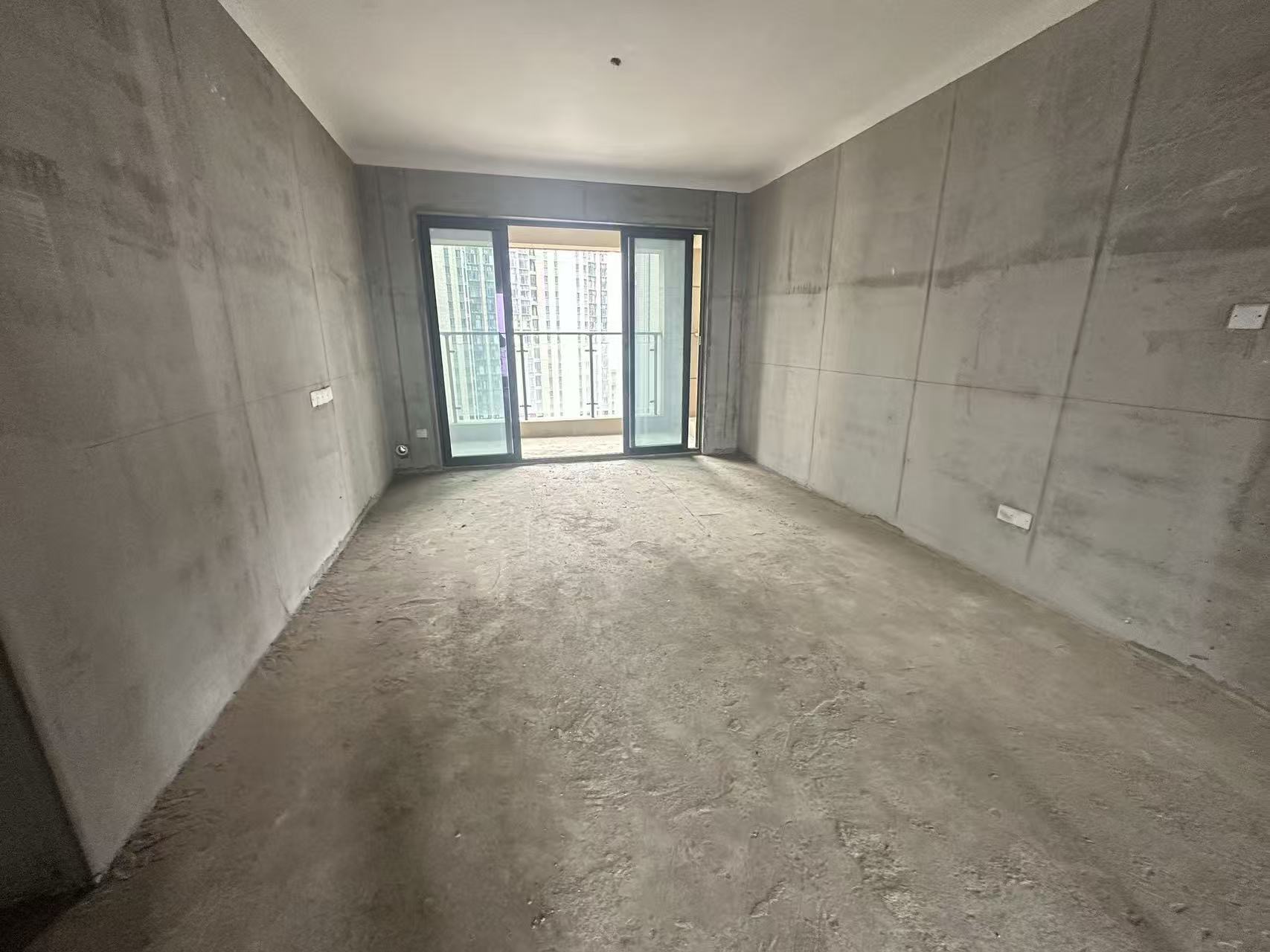 天玺湾 3室2厅2卫 65万 