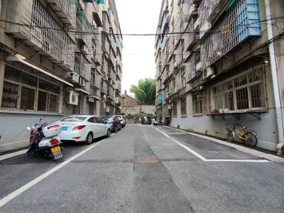 基建村