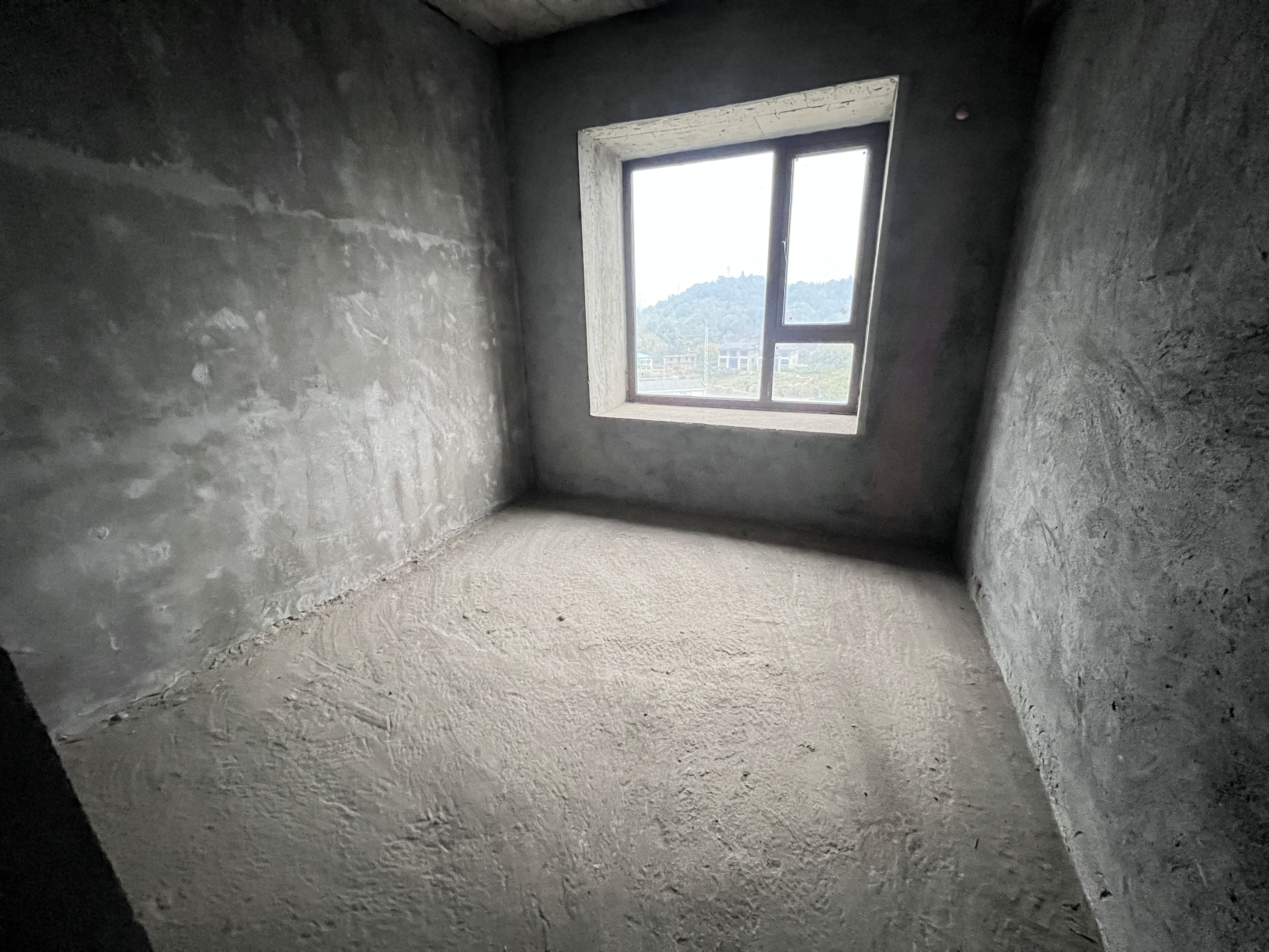 公园壹号 8 3室2厅2卫  毛坯 