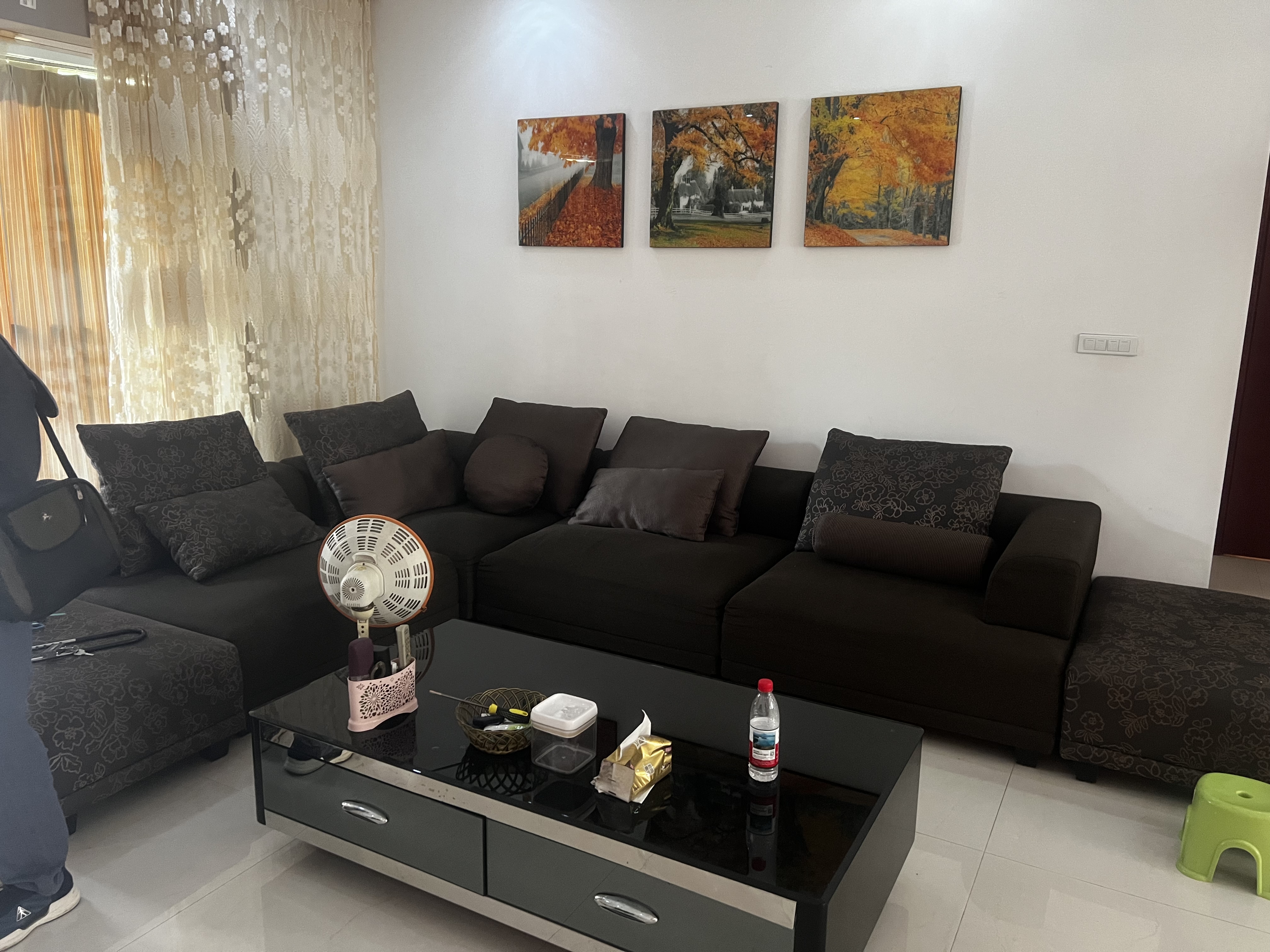 市审计局家属房 4室2厅2卫 75.8万 