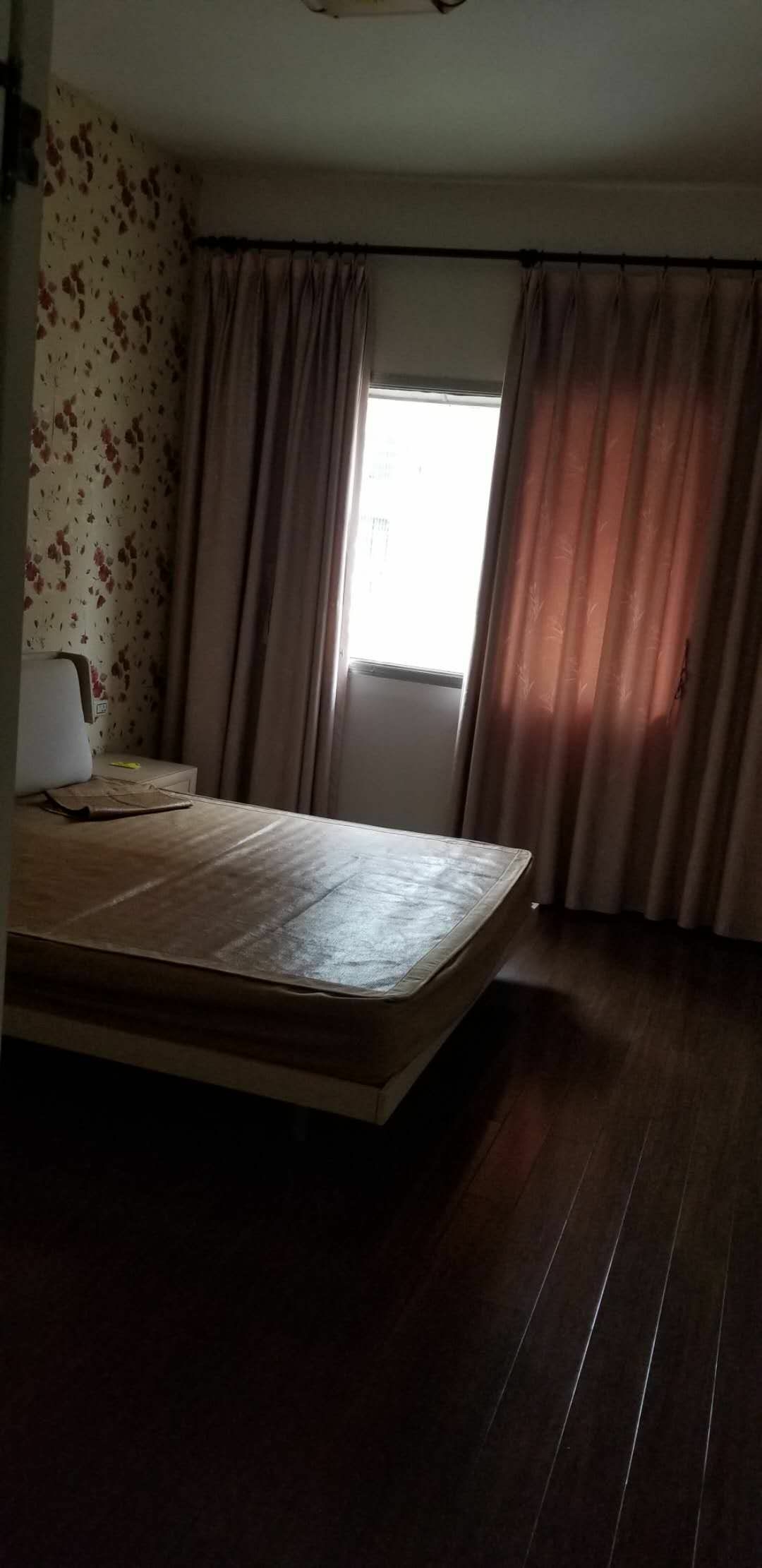 南北通透，学区房，黄金地段，高楼林立