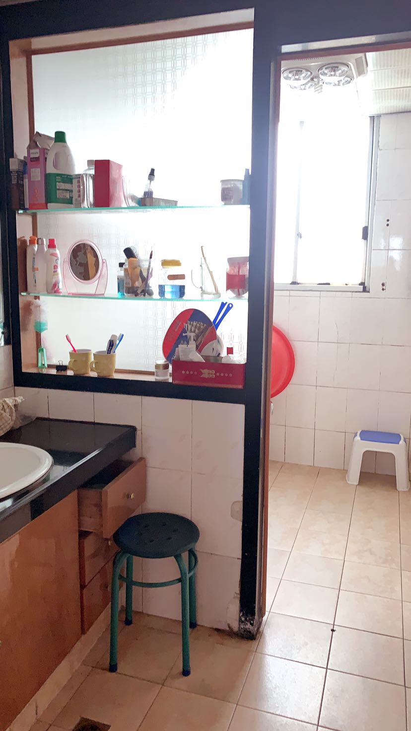 保险公司家属房