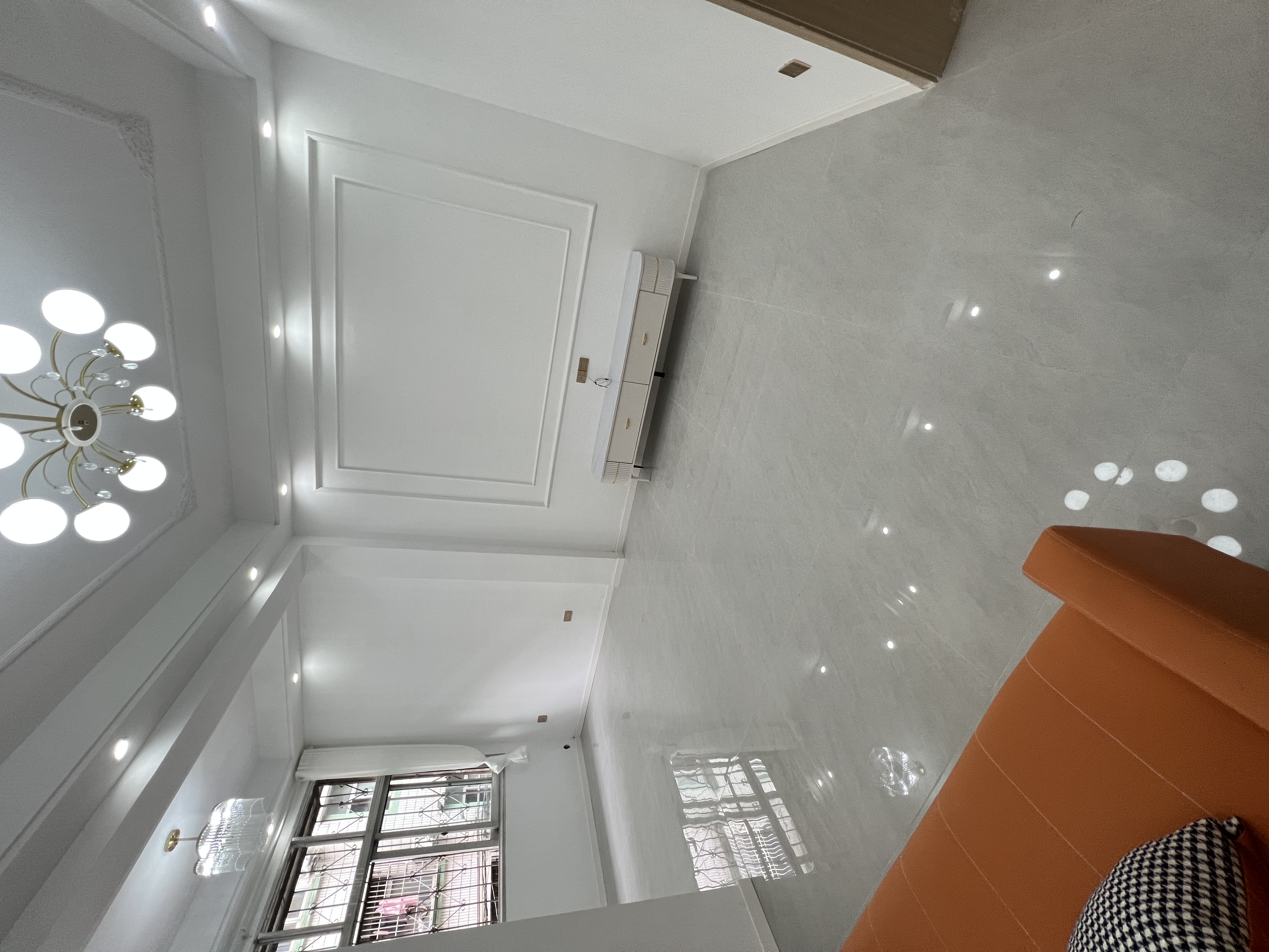 北郊农电技工学校 2房2厅1卫 29.8万 满五年,唯一住房,南北通透