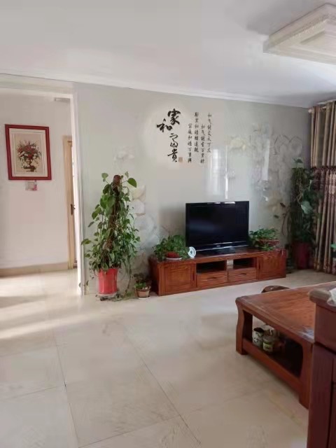 全明户型,黄金楼层,阳光好,地铁口,交通便利,设施齐全