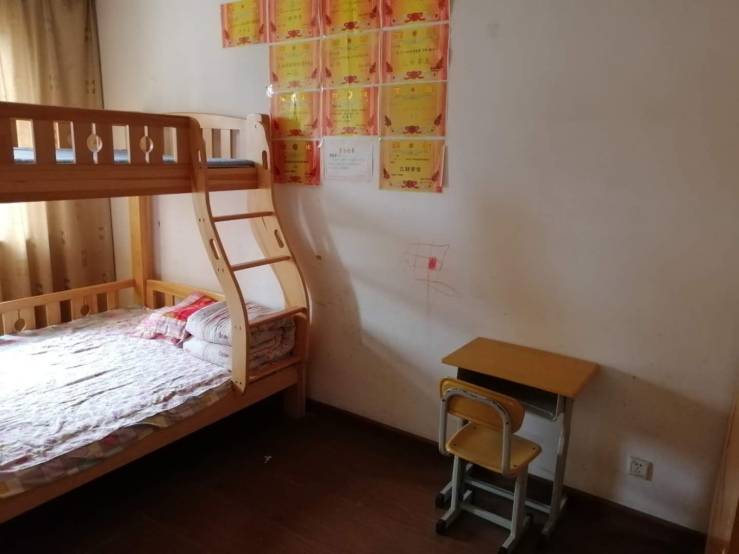 全明户型,黄金楼层,阳光好,地铁口,交通便利,设施齐全