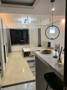 精装一房，长寿路商圈，拎包入住，家电齐全，近地铁