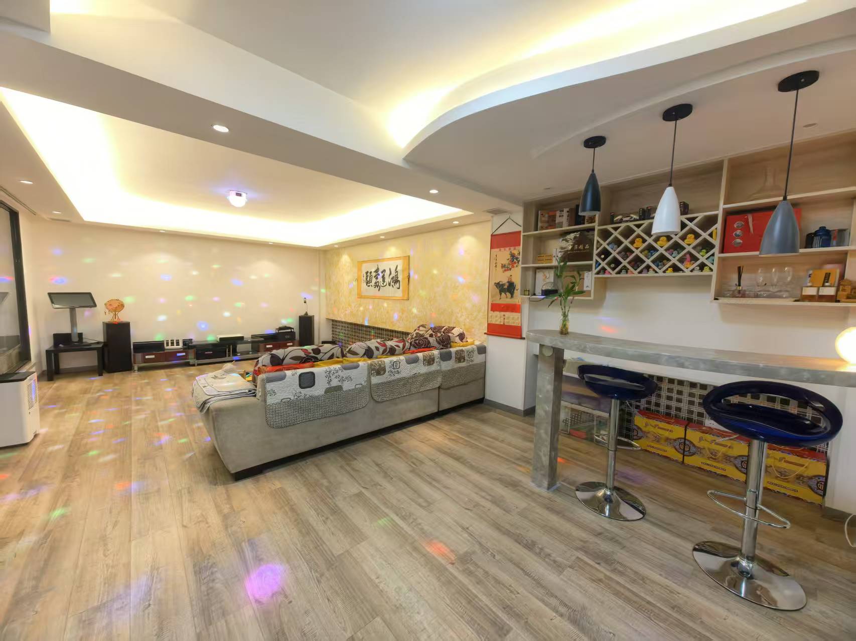 美兰湖岭域 4室2厅1卫 1,032万 