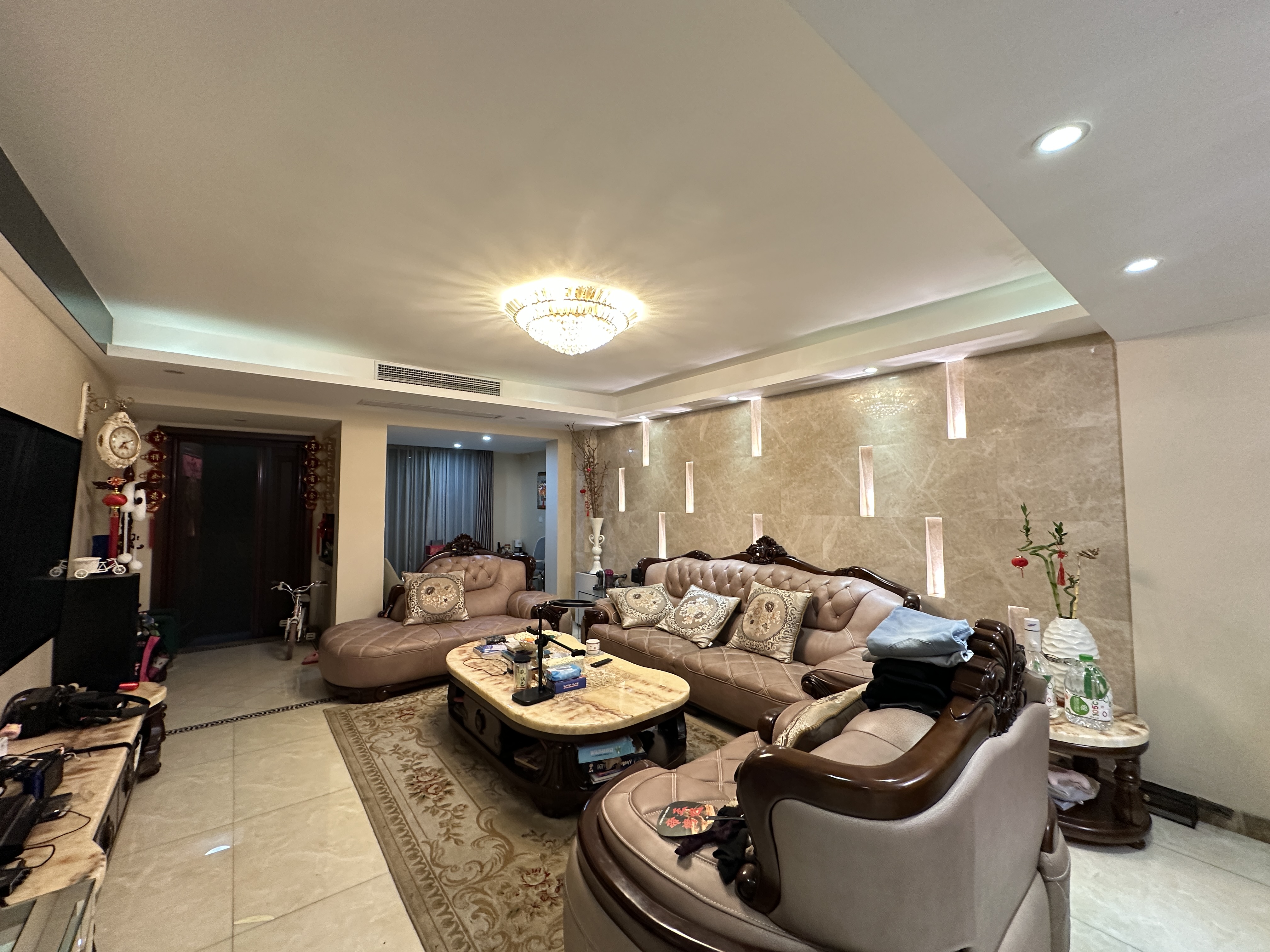 美兰湖岭域 4室2厅4卫 1,150万 