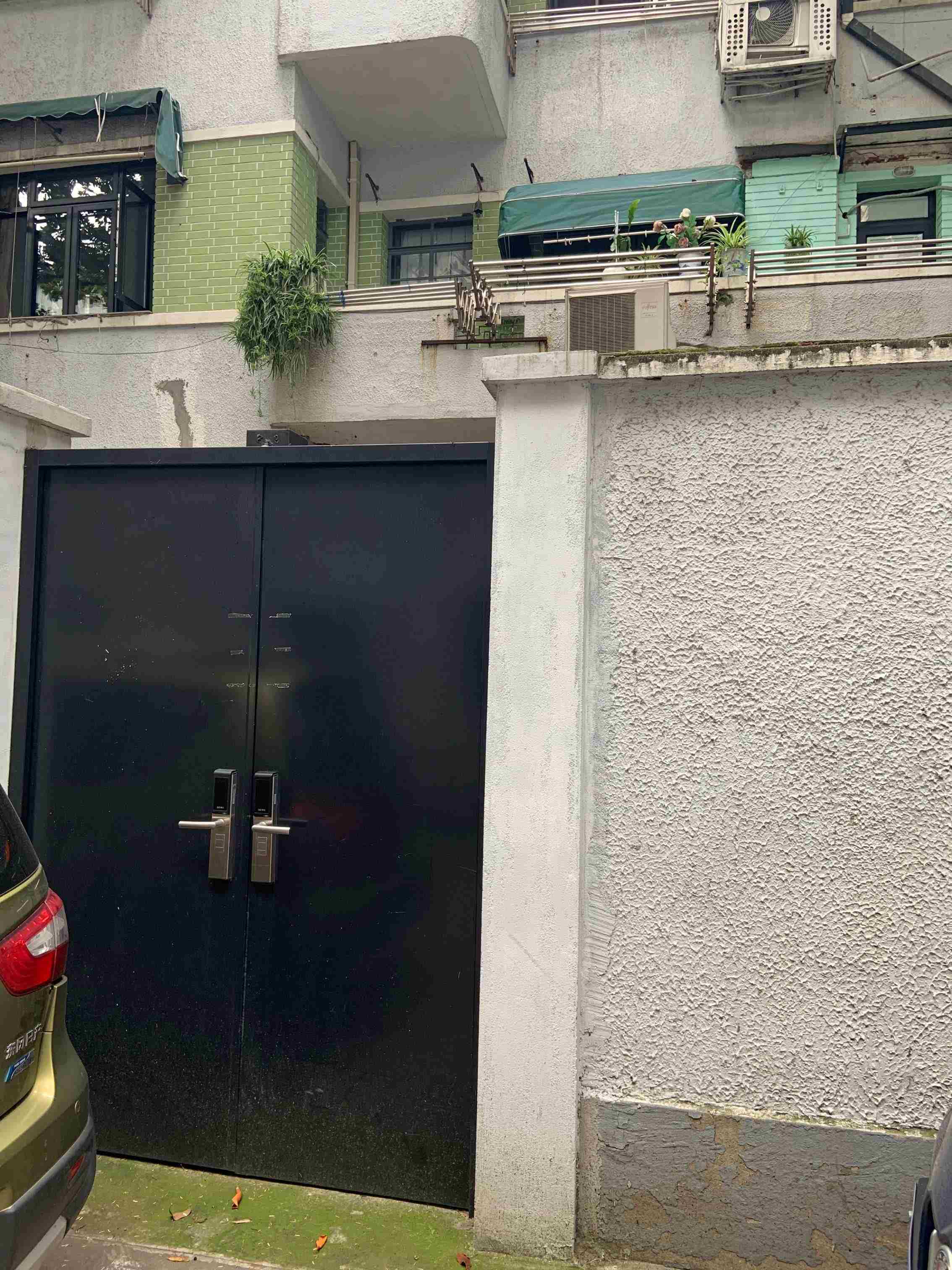 中华新村(南京西路)